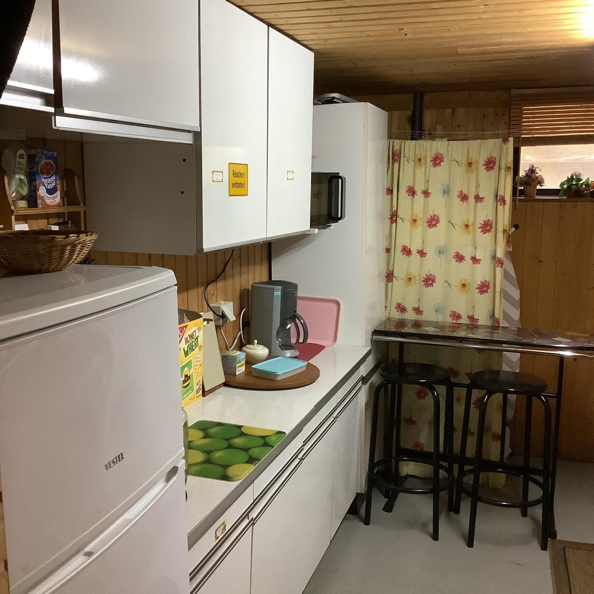 Schoenes Doppelbettzimmer Im Untergeschoss Inkl Parkplatz Nach Verfuegbarkeit Essen Exterior photo